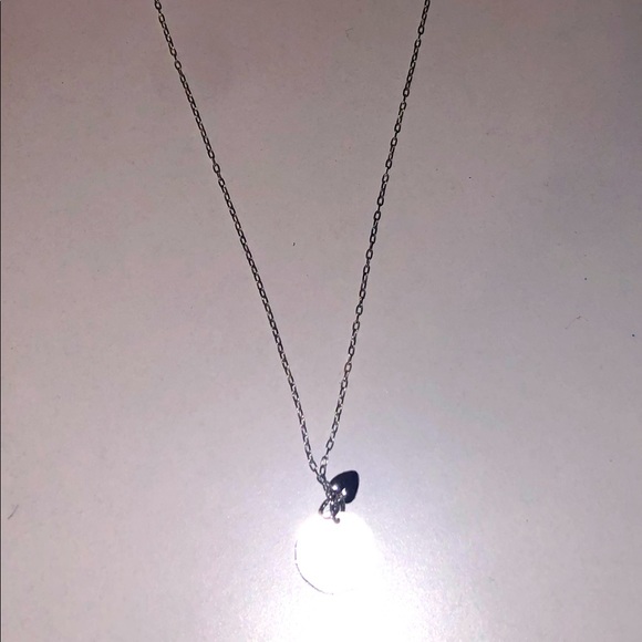 Silver engraved necklace. says”Grandmas Hero 2020” - Picture 4 of 4